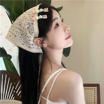 乳房与月亮